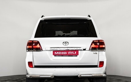 Toyota Land Cruiser 200, 2014 год, 3 299 000 рублей, 7 фотография
