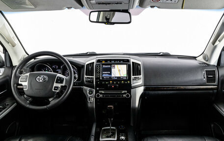 Toyota Land Cruiser 200, 2014 год, 3 299 000 рублей, 11 фотография