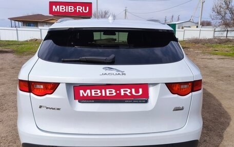 Jaguar F-Pace, 2016 год, 2 780 000 рублей, 4 фотография