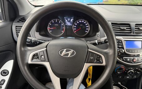 Hyundai Solaris II рестайлинг, 2013 год, 800 000 рублей, 4 фотография