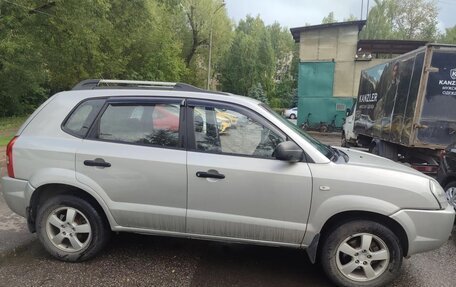 Hyundai Tucson III, 2007 год, 700 000 рублей, 2 фотография