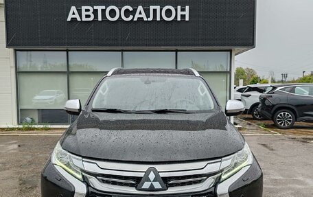 Mitsubishi Pajero Sport III рестайлинг, 2017 год, 2 599 000 рублей, 5 фотография
