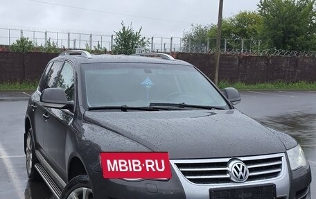 Volkswagen Touareg III, 2008 год, 2 фотография