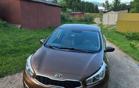 KIA cee'd III, 2015 год, 1 000 000 рублей, 1 фотография