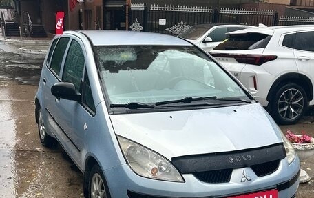 Mitsubishi Colt VI рестайлинг, 2006 год, 380 000 рублей, 1 фотография