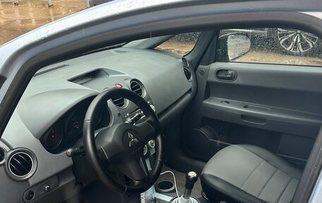 Mitsubishi Colt VI рестайлинг, 2006 год, 380 000 рублей, 10 фотография