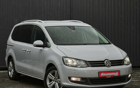 Volkswagen Sharan II, 2017 год, 1 695 000 рублей, 5 фотография