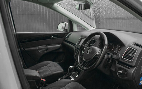 Volkswagen Sharan II, 2017 год, 1 695 000 рублей, 11 фотография