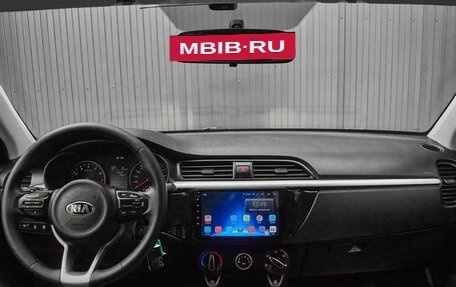 KIA Rio IV, 2018 год, 1 620 000 рублей, 10 фотография