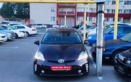 Toyota Prius, 2014 год, 1 100 000 рублей, 5 фотография