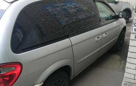 Chrysler Voyager IV, 2002 год, 343 000 рублей, 7 фотография