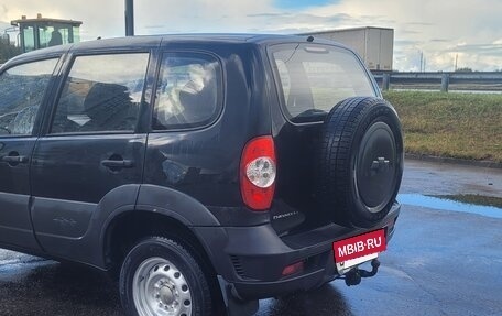 Chevrolet Niva I рестайлинг, 2010 год, 425 000 рублей, 6 фотография