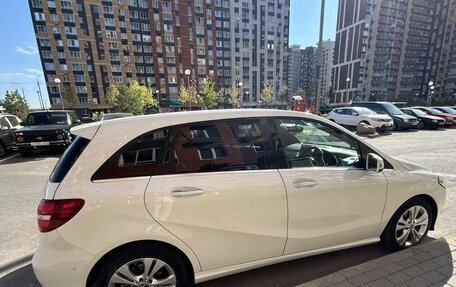 Mercedes-Benz B-Класс, 2018 год, 1 750 000 рублей, 3 фотография