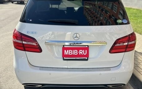 Mercedes-Benz B-Класс, 2018 год, 1 750 000 рублей, 2 фотография