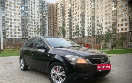 KIA cee'd I рестайлинг, 2011 год, 550 000 рублей, 2 фотография