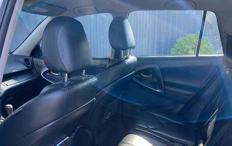 Toyota RAV4, 2011 год, 1 570 000 рублей, 13 фотография