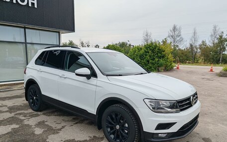 Volkswagen Tiguan II, 2017 год, 1 849 000 рублей, 3 фотография