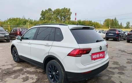 Volkswagen Tiguan II, 2017 год, 1 849 000 рублей, 4 фотография