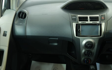 Toyota Vitz, 2010 год, 799 000 рублей, 17 фотография