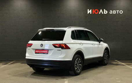 Volkswagen Tiguan II, 2019 год, 2 885 000 рублей, 5 фотография