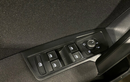 Volkswagen Tiguan II, 2019 год, 2 885 000 рублей, 17 фотография