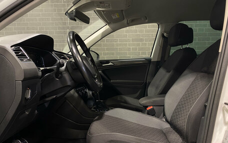 Volkswagen Tiguan II, 2019 год, 2 885 000 рублей, 12 фотография