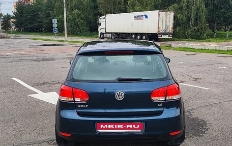 Volkswagen Golf VI, 2011 год, 600 000 рублей, 2 фотография