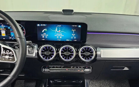 Mercedes-Benz GLB, 2022 год, 4 130 000 рублей, 11 фотография
