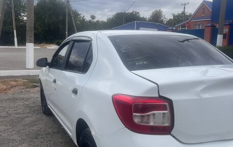 Renault Logan II, 2018 год, 355 000 рублей, 6 фотография