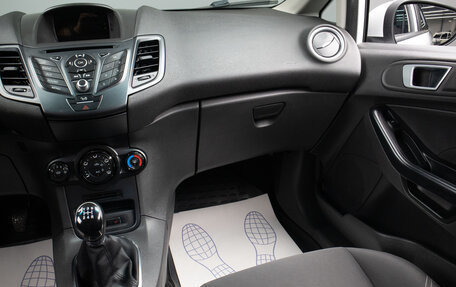 Ford Fiesta, 2015 год, 749 000 рублей, 11 фотография