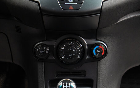 Ford Fiesta, 2015 год, 749 000 рублей, 13 фотография