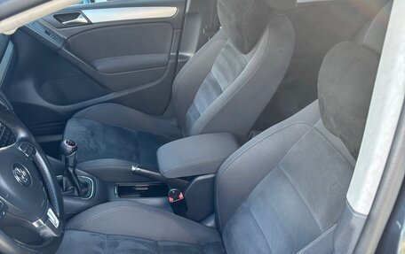 Volkswagen Golf VI, 2011 год, 940 000 рублей, 10 фотография