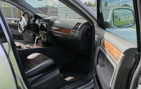 Volkswagen Touareg III, 2008 год, 860 000 рублей, 2 фотография