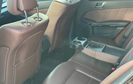 Mercedes-Benz E-Класс, 2011 год, 1 800 000 рублей, 16 фотография