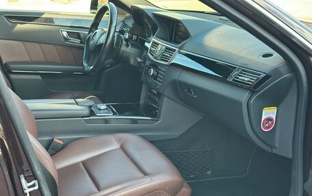 Mercedes-Benz E-Класс, 2011 год, 1 800 000 рублей, 13 фотография