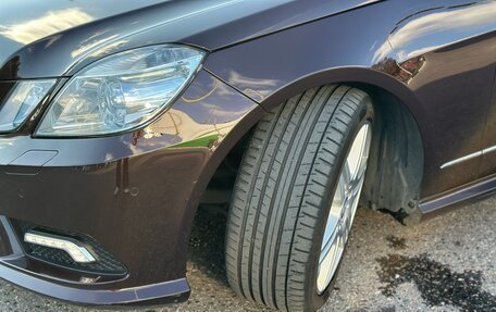 Mercedes-Benz E-Класс, 2011 год, 1 800 000 рублей, 24 фотография