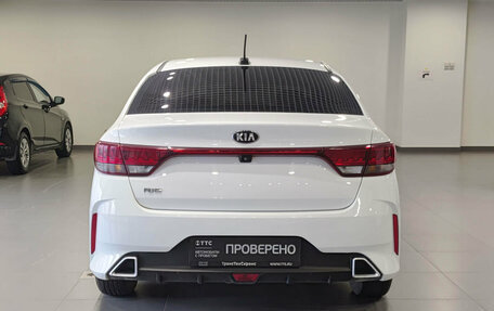 KIA Rio IV, 2021 год, 1 390 000 рублей, 10 фотография