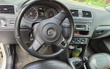 Volkswagen Polo VI (EU Market), 2013 год, 750 000 рублей, 4 фотография