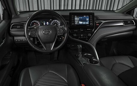 Toyota Camry, 2021 год, 2 649 000 рублей, 6 фотография