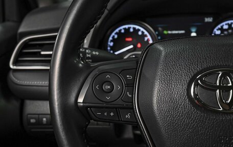 Toyota Camry, 2021 год, 2 649 000 рублей, 18 фотография