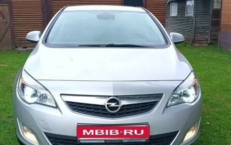 Opel Astra J, 2012 год, 550 000 рублей, 8 фотография