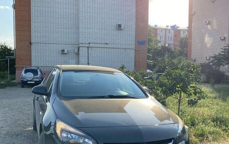 Opel Astra J, 2014 год, 655 000 рублей, 1 фотография