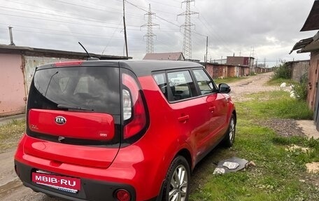 KIA Soul II рестайлинг, 2017 год, 1 300 000 рублей, 4 фотография