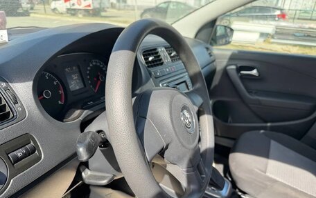 Volkswagen Polo VI (EU Market), 2015 год, 1 050 000 рублей, 11 фотография