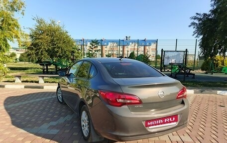 Opel Astra J, 2014 год, 655 000 рублей, 2 фотография