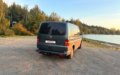 Volkswagen Transporter T5 рестайлинг, 2006 год, 1 280 000 рублей, 3 фотография