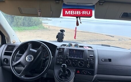 Volkswagen Transporter T5 рестайлинг, 2006 год, 1 280 000 рублей, 10 фотография