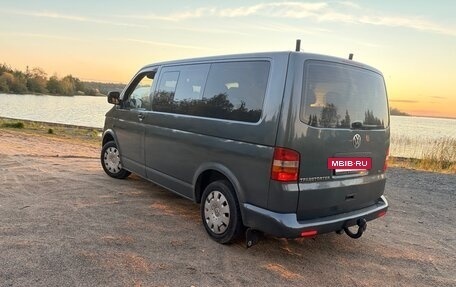 Volkswagen Transporter T5 рестайлинг, 2006 год, 1 280 000 рублей, 5 фотография