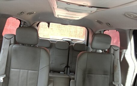 Chrysler Town & Country V рестайлинг, 2008 год, 600 000 рублей, 8 фотография
