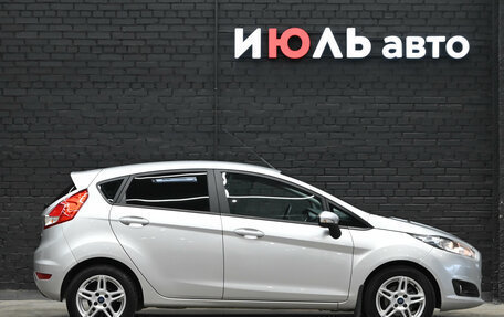 Ford Fiesta, 2015 год, 800 000 рублей, 10 фотография